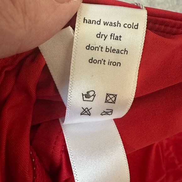 Andie Swim The Rio Top in Cherry Red Size XXL Sustainable Bikini Plus Size - Picture 7 of 7